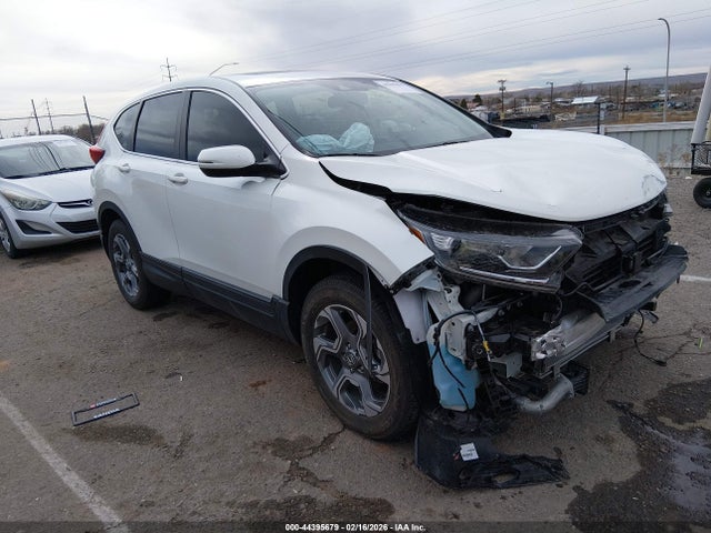 Salvage Honda CR-V Image