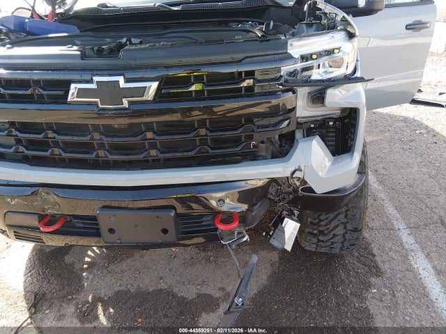 Chevrolet Silverado 1500 4wd  Short Bed Lt Trail Boss
