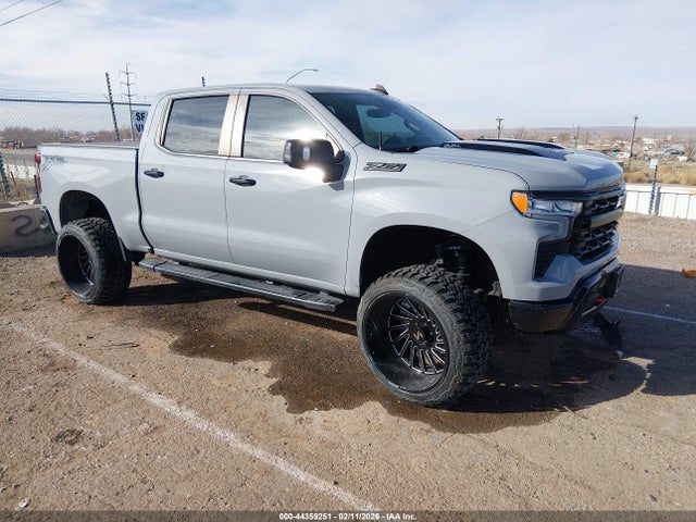 Salvage Chevrolet Silverado 1500 Image