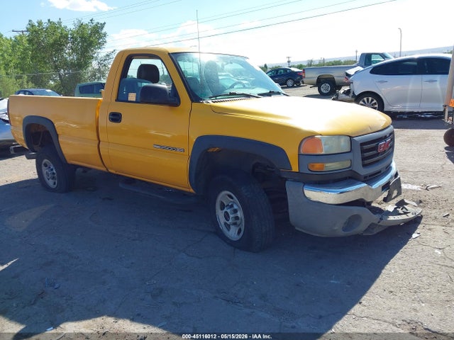 Salvage GMC Sierra 2500 Image