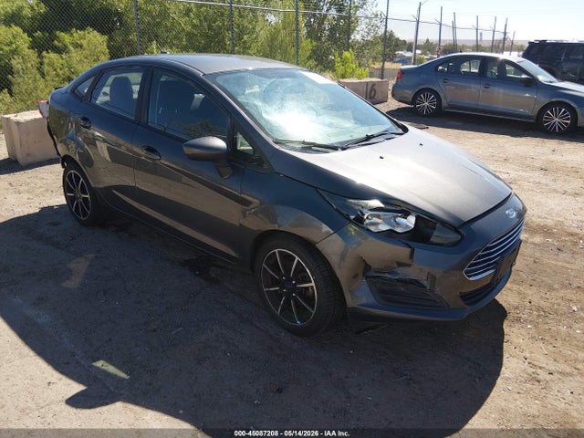 Salvage Ford Fiesta Image