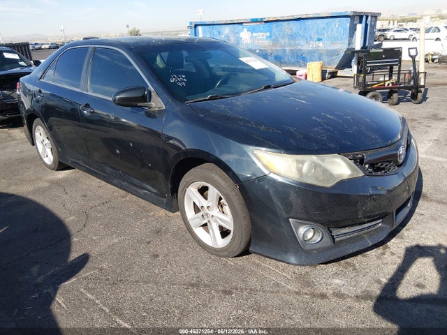 Salvage Toyota Camry Image