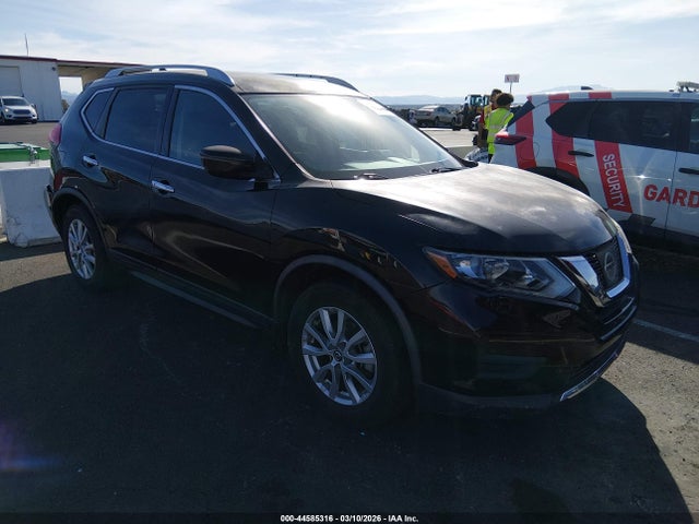 Salvage Nissan Rogue Image