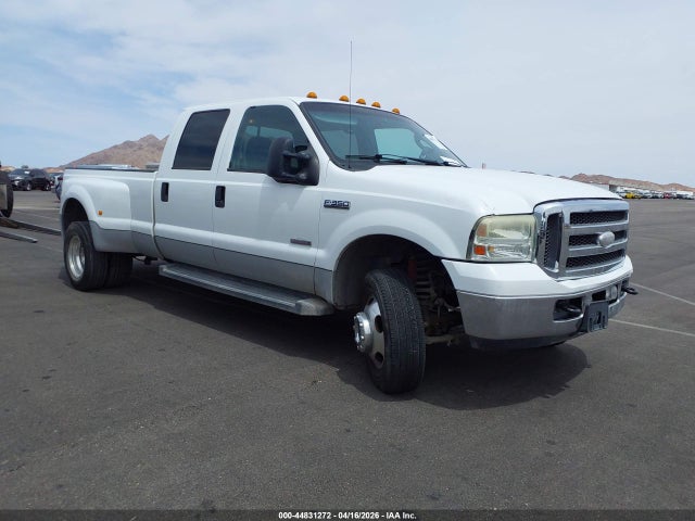 Salvage Ford F-350 Image