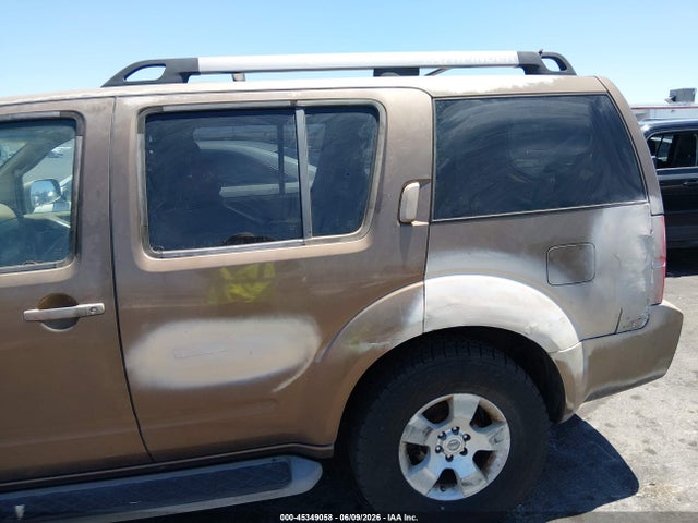 Nissan Pathfinder Se