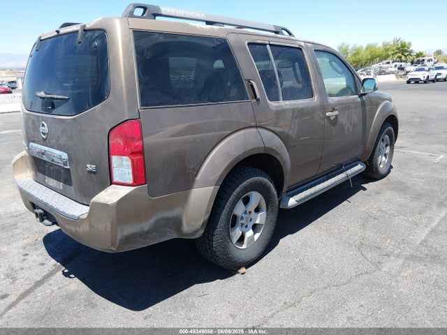 Nissan Pathfinder Se