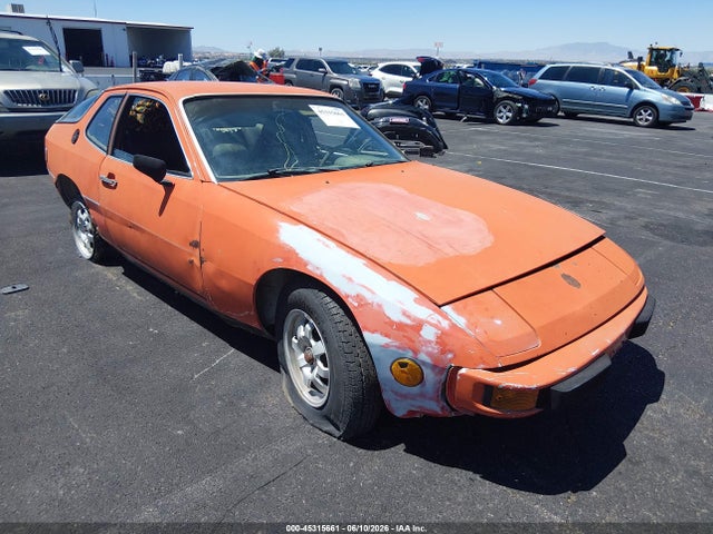 Salvage Porsche 924 Image