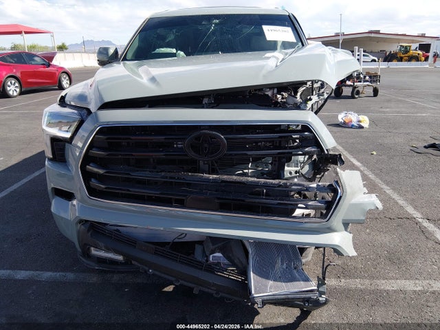 Toyota Sequoia Sr5