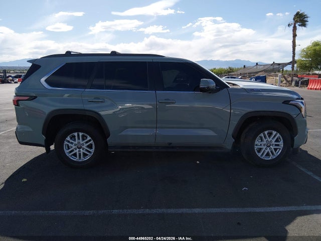Toyota Sequoia Sr5
