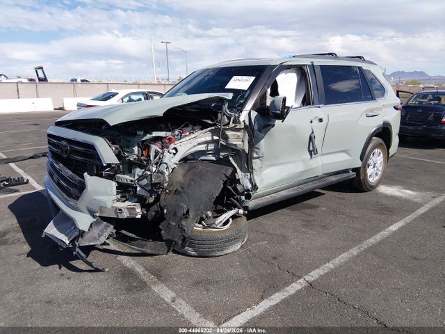 Toyota Sequoia Sr5