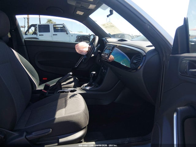 Volkswagen Beetle 2.5l Entry