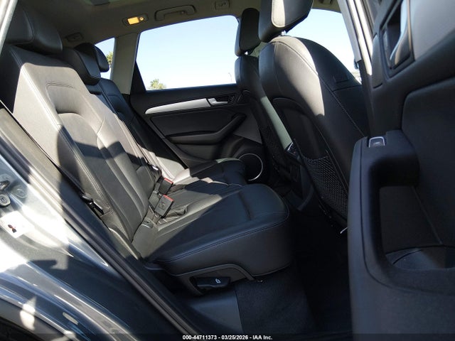 Audi Q5 2.0t Premium