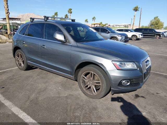Salvage Audi Q5 Image