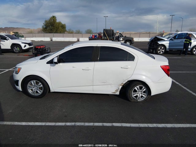 Chevrolet Sonic Lt Auto