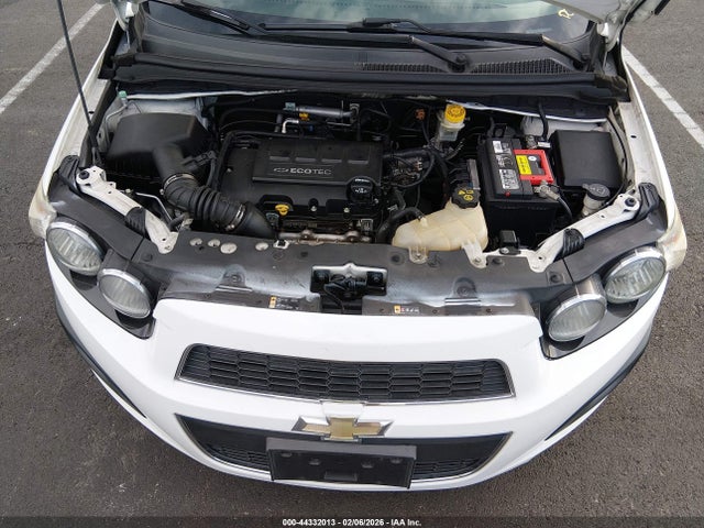 Chevrolet Sonic Lt Auto