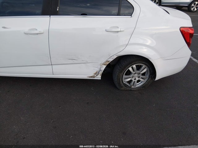 Chevrolet Sonic Lt Auto