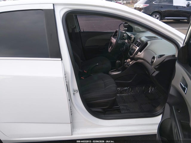 Chevrolet Sonic Lt Auto