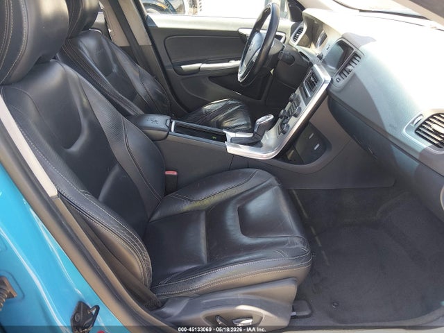 Volvo S60 T6