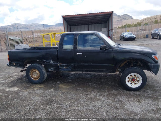 Toyota Tacoma Xtracab