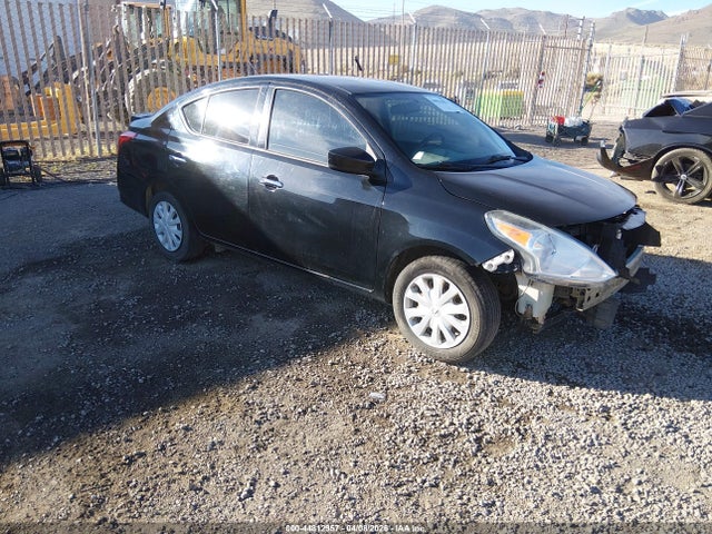 Salvage Nissan Versa Image