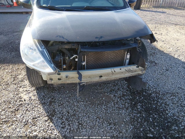 Nissan Versa 1.6 Sv