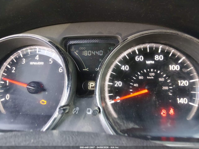 Nissan Versa 1.6 Sv
