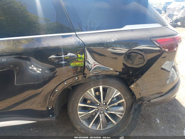 INFINITI Qx Luxe Awd