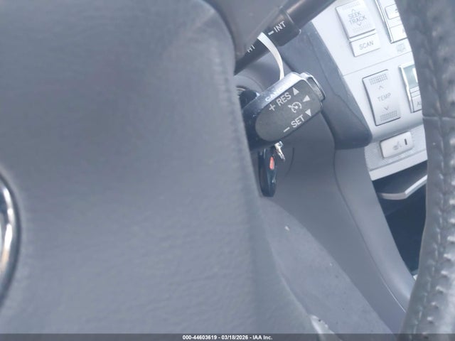 Toyota Camry Sle V6