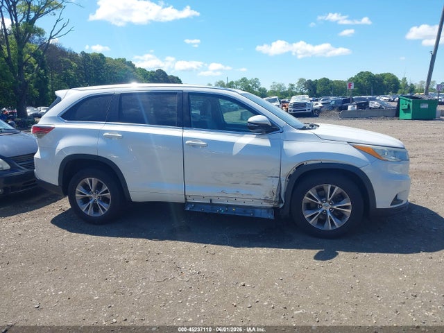 Toyota Highlander Xle V6