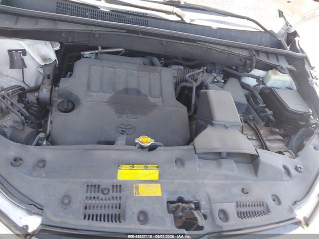 Toyota Highlander Xle V6
