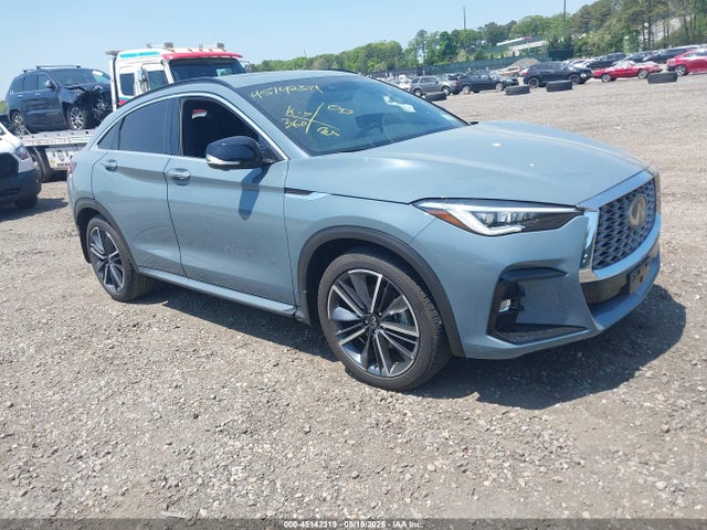 Salvage INFINITI Qx Image