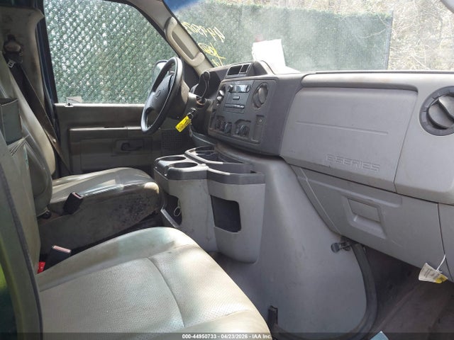 Ford E-250 Commercial