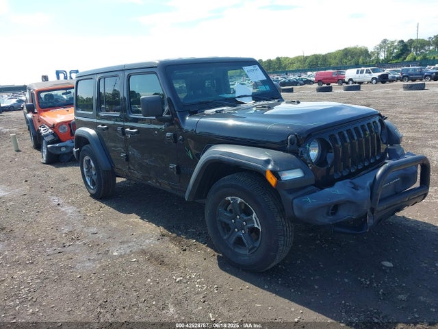Salvage Jeep Wrangler Image