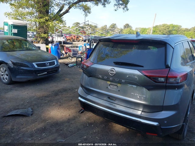 Nissan Rogue Platinum