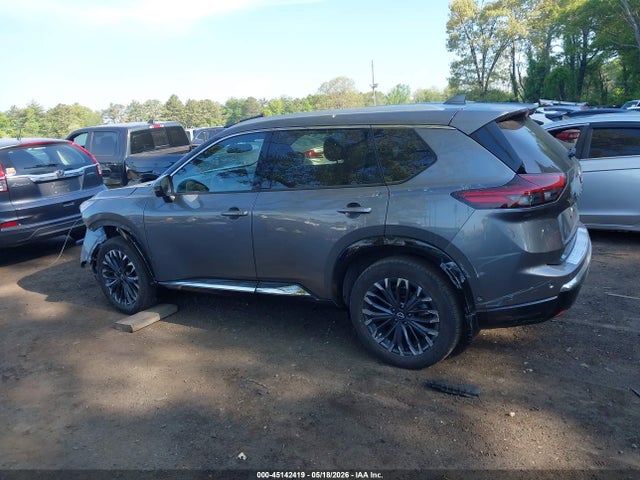 Nissan Rogue Platinum