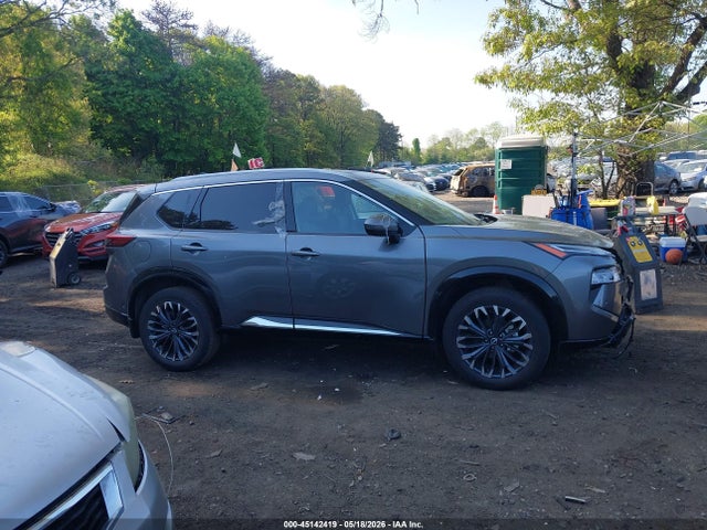 Nissan Rogue Platinum