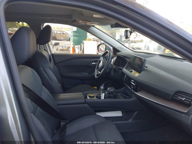 Nissan Rogue Platinum