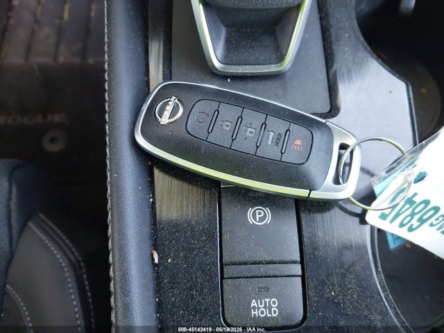 Nissan Rogue Platinum