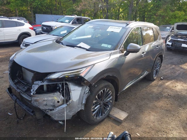 Nissan Rogue Platinum