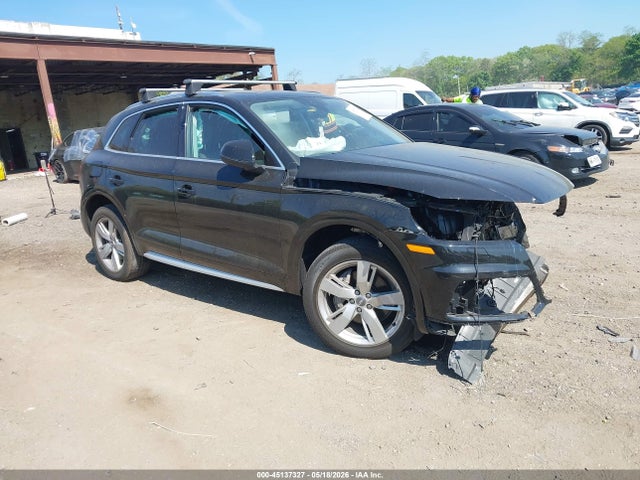 Salvage Audi Q5 Image