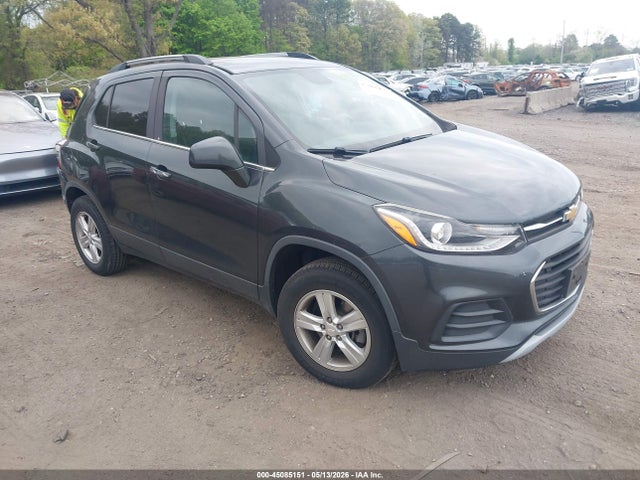 Salvage Chevrolet Trax Image