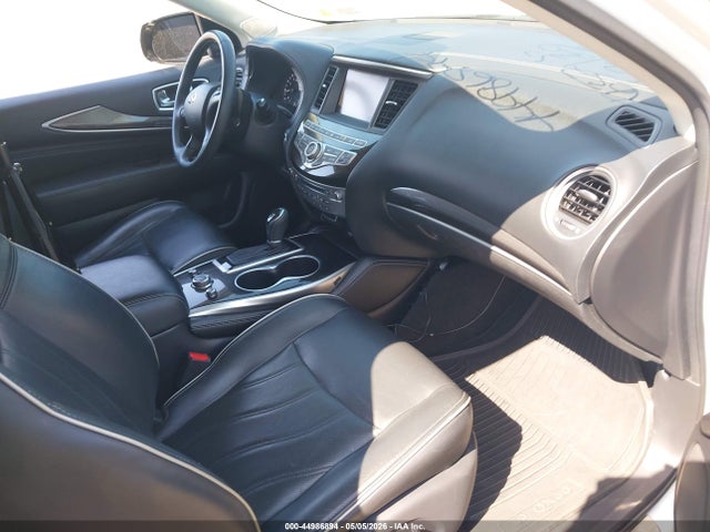INFINITI Qx Luxe