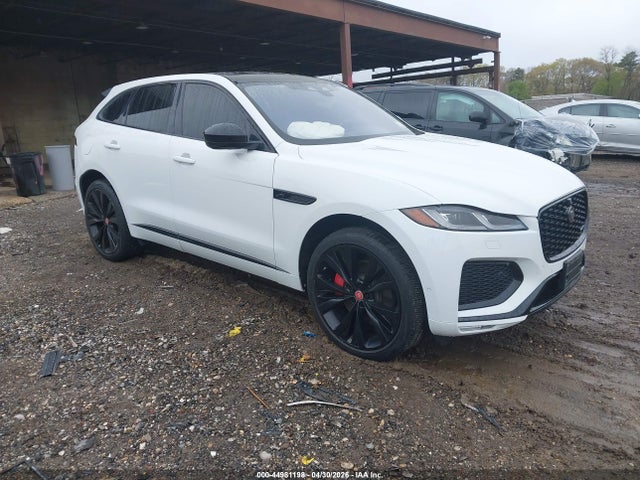 Salvage Jaguar F-PACE Image
