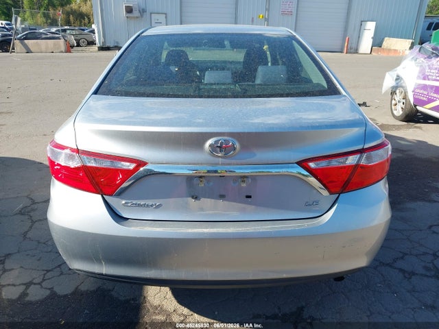 Toyota Camry Le