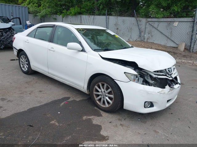 Salvage Toyota Camry Image