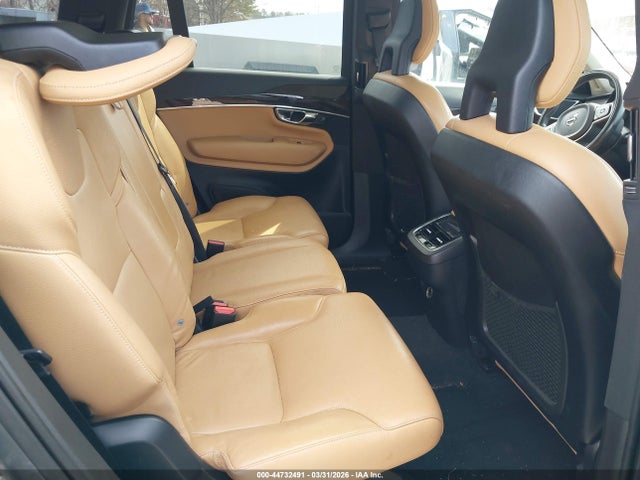 Volvo XC90 T6 Momentum