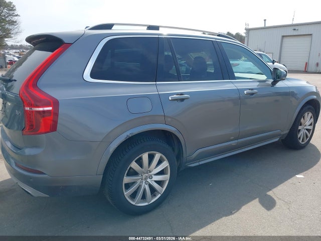 Volvo XC90 T6 Momentum