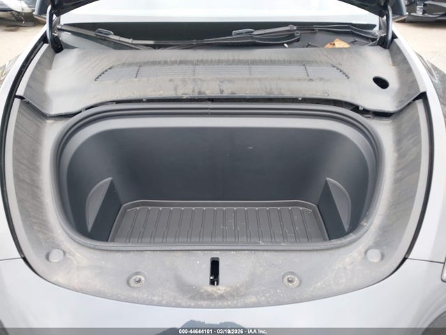 Tesla Model Y Long Range Dual Motor All-wheel Drive