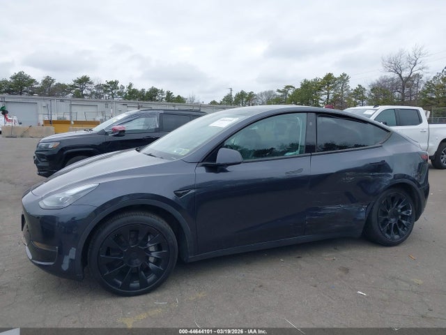 Tesla Model Y Long Range Dual Motor All-wheel Drive