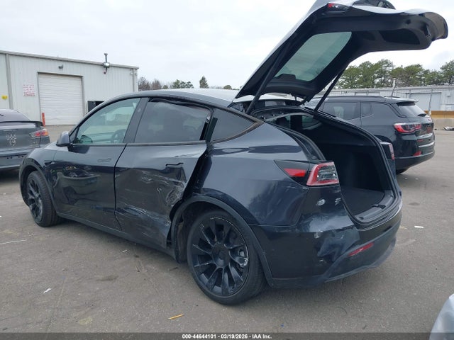Tesla Model Y Long Range Dual Motor All-wheel Drive
